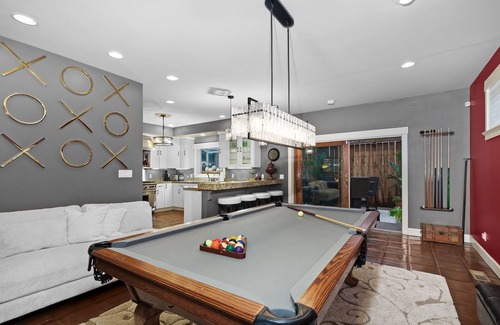 Crockett Casa | LUXURY 5 BEDROOM HOME WITH VIEWS OF THE BAY - SLEEPS 13