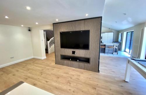 Milton Keynes Apartamento | Luxury 5 Bedrooms House in Milton Keynes