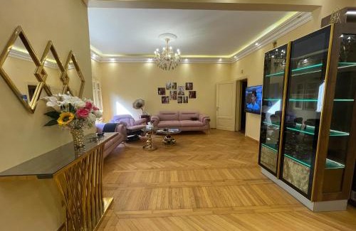 Garden City Apartamento | Luxury 5-Star Stay in Cairo Downtown Garden City - Steps from the Nile & All Top Attractions