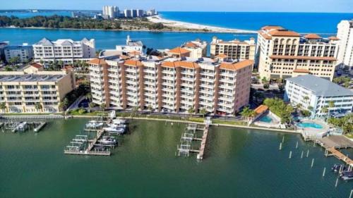 Clearwater Beach Apartamento | Luxury 5 Star Waterfront Condo 3 Bdr 2 Bath Pool Hot-Tub Panoramic Gulf and Intracoastal Waterway Views