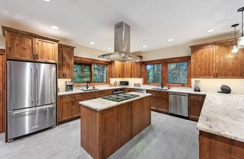 Cle Elum Cabina | Luxury 5 Suite Suncadia Golf Course Hm w Hot Tub, Sauna, Game & Theater Level