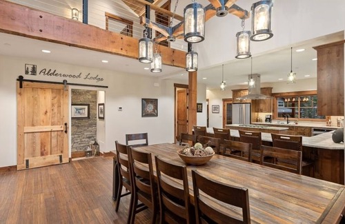 Cle Elum Cabina | Luxury 5 Suite Suncadia Golf Course Hm w Hot Tub, Sauna, Game & Theater Level