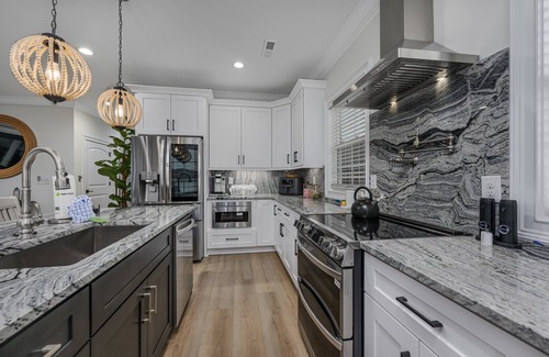 Atlantic Beach Casa | Luxury 5BD Beach Home-Heart of NMB-Private Pool-Walk 2 Bch