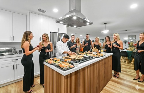 Hunt Club Casa | Green House - Luxury 5BR 17 Beds Retreat | Pool | Spa | Sauna | Cold Plunge | Events | Fun