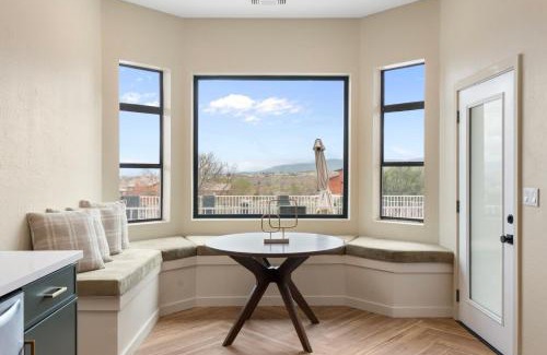 Cottonwood Casa | Luxury 5BR Cottonwood Retreat with Pool and Panoramic Views