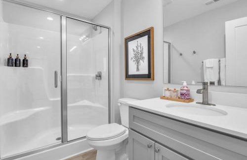 Wilmington Beach Casa | Luxury 5BR- Heated Pool FREE for Sept-Oct