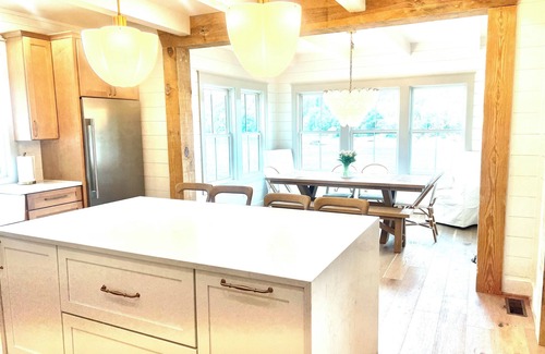 Crane Hill Casa | Luxury 5BR Lakefront w/Dock, Hot Tub & Pool In Point William