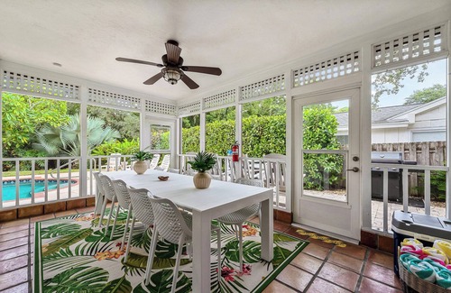 West Bradenton Casa | Luxury 5BR w/ Pool, Spa & Game Room near AMI