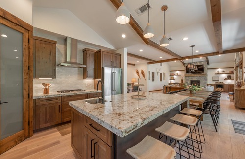 Tahoe Vista Casa | Luxury 5x4 Home - Hot Tub, Pool Table, Walk to Pickleball Ct, Backs to Forest