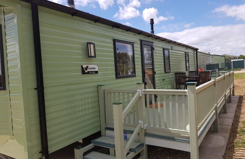 Skegness Chalet De Esquí | Luxury 6 Birth Caravan with Hot Tub in Skegness