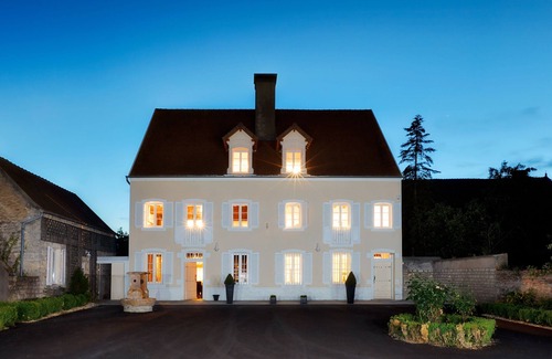 Saunieres Casa | Villa Saunières. Luxe. 6 suites, piscina climatizada, sauna, baño turco, fitness.