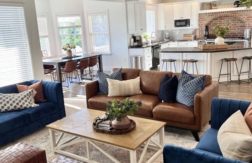 Layton Casa | Luxury - 6000sqft- Sleeps 22+ Basketball, Billiards, Theater, Game, PrincessRoom