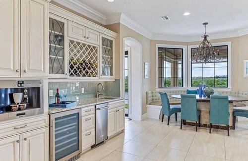 Biggar Casa | Luxury 7BR Waterfront in Fort Myers, Sleeps 14+, Near Sanibel