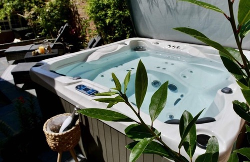 Saffron Walden Cabina | Luxury 8 Bed Manor House Hot Tub Cinema Room Skytv