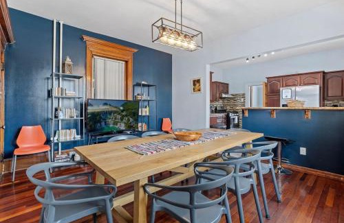 Atlantic City Casa | Luxury 8 Bedroom House, Steps to Tropicana, Beach and Boardwalk!