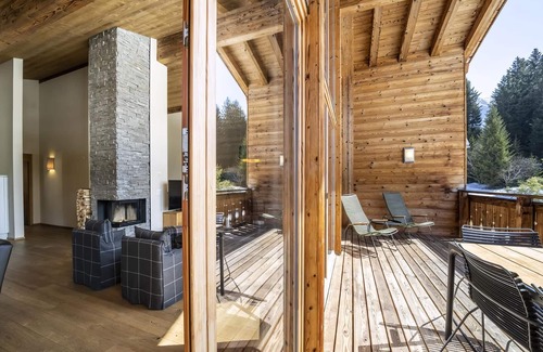 Valbella Chalet De Esquí | Luxury 8-person chalet in the holiday park Landal Alpine Lodge Lenzerheide