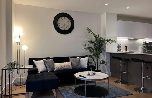 Wembley Park Apartamento | LUXURY ACCOMMODATION IN CENTRAL WEMBLEY, 5 MINS WALK TO WEMBLEY STADIUM,SLEEPS 4