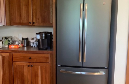 Glen Arbor Casa | Luxury A/C home in the Woodstone. Walk to downtown GA.