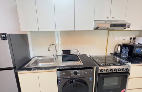 Dubai Apartamento | Luxury and Cozy 1-BHK W/ Huge Balconies, Pool & Gym near Silicon Central Mall