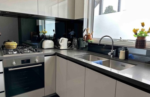 Kew Apartamento | Luxury and grandeur with private courtyard