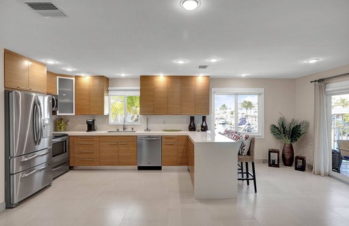 Monroe County Casa | Luxury and Spacious 5-bedroom house with Pool and Dock with Ocean Access