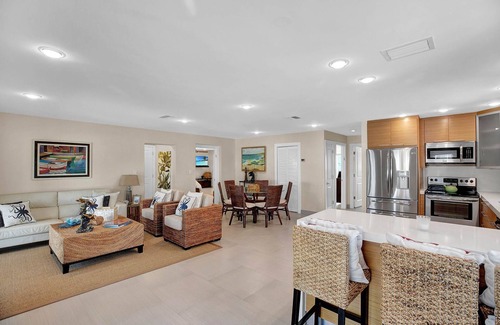 Monroe County Casa | Luxury and Spacious 5-bedroom house with Pool and Dock with Ocean Access