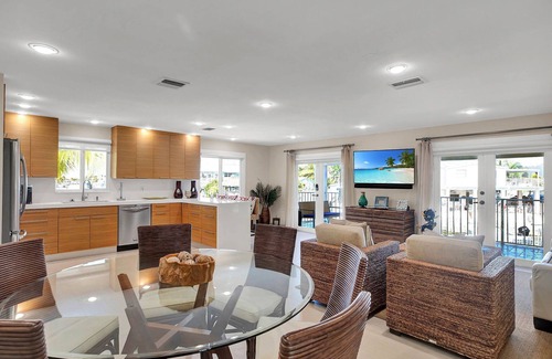 Monroe County Casa | Luxury and Spacious 5-bedroom house with Pool and Dock with Ocean Access