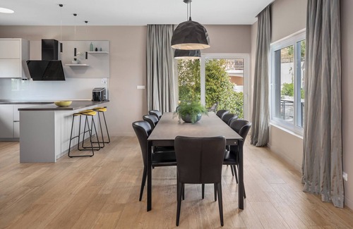 Mimice Villa | ¡PARA ESTRENAR! Muy lujosa y elegante Villa IPONI con piscina privada, gimnasio, vista al mar