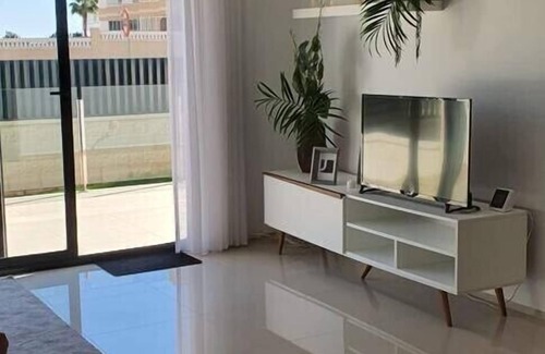 Los Arenales del Sol Apartamento | Apto. de lujo en Arenales del sol, 5 min de la playa a pie!