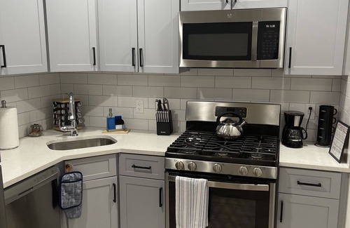 Williamsbridge Apartamento | Luxury Apartment 2 Bedroom 1 Bathroom Private entrance