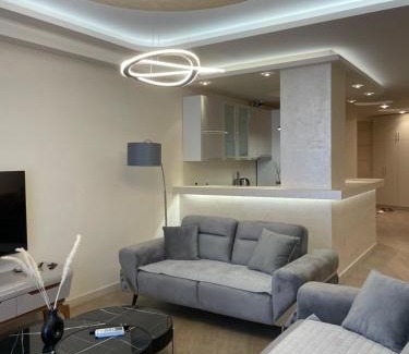 Maini Apartamento | Luxury Apartment 2