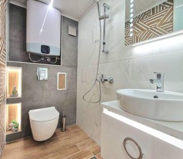 Odesos Apartamento | Luxury Apartment. 75 inches TV