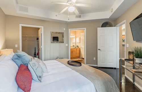 Channel District Apartamento | Luxury Apartment - all the amenities!