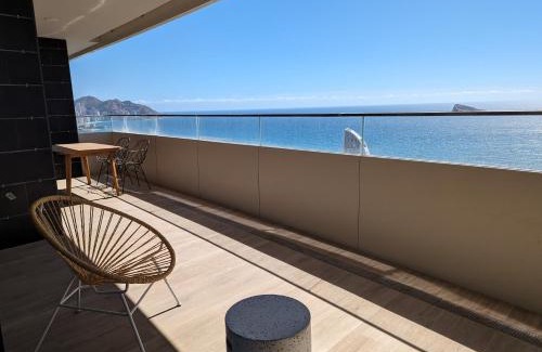 Cala Apartamento | Luxury Apartment - Benidorm Beach - Sea Views, Pool & Terrace