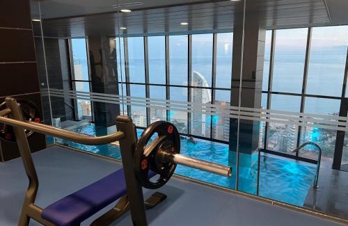 Cala Apartamento | Luxury Apartment - Benidorm Beach - Sea Views, Pool & Terrace