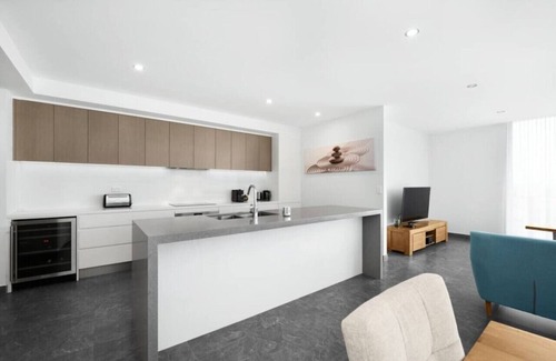 Caves Beach Apartamento | Luxury Apartment Caves Beach 4 Bed WiFi & Parking
