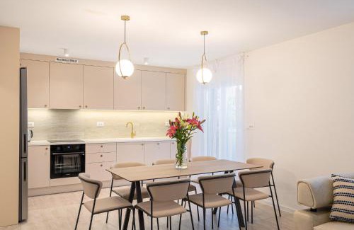 Kastel Stari Apartamento | Luxury Apartment Diana