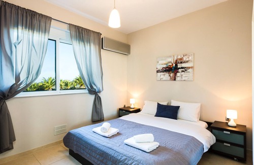 Chorafakia Apartamento | Apartamento de lujo Gabriel, 2 habitaciones, gran piscina compartida, cerca de la playa
