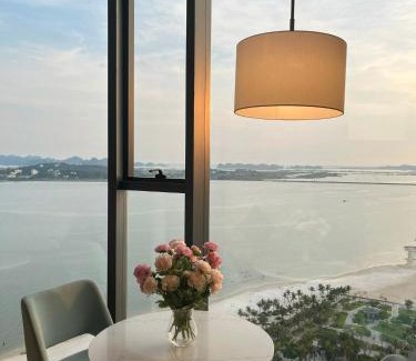 Ha Long Apartamento | Luxury Apartment in A La Carte Ha Long Bay