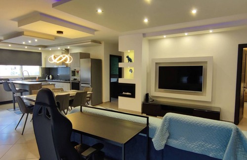 Gzira Apartamento | Apartamento de lujo en Gzira cerca de Sliema 3 BR Apartment Sleep 8