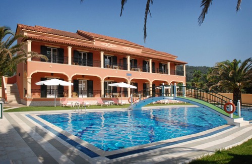 Termenades Apartamento | Apartamento de lujo dentro de la villa con piscina cerca de Sidari