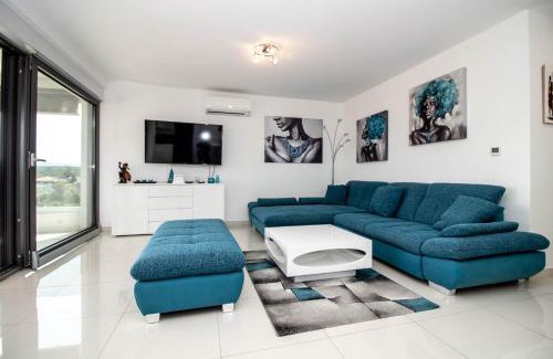 Vantacici Apartamento | Luxury Apartment Luna