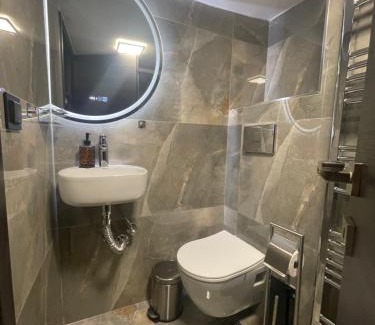 Ampelokipoi-Menemeni Apartamento | Luxury Apartment Menemeni 1