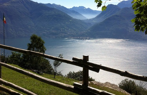 Acquaseria Apartamento | Apartamento de lujo a orillas del lago de Como con hermosas vistas.
