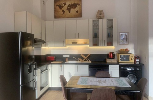 Commes Apartamento | Luxury apartment on seafront castle