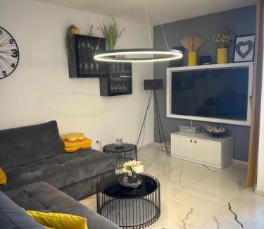 Okrug Gornji Apartamento | Luxury Apartment PalmView mit Meerblick