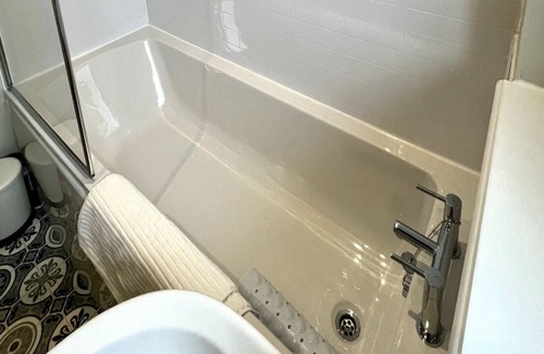 Balloch Apartamento | Luxury apartment, private parking, 15mins- Culloden battlefield, 20- Loch Ness