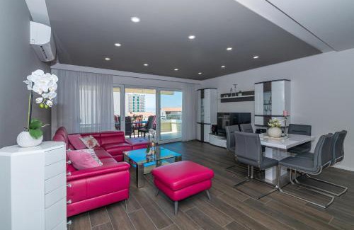 Ratac Apartamento | Luxury Apartment Purple Summer Sea view