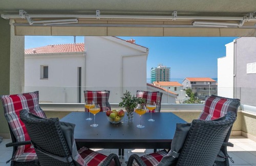 Ratac Apartamento | Luxury Apartment Purple Summer Sea view