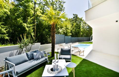 Njivice Apartamento | LUXURY apartment ROYAL IRIS